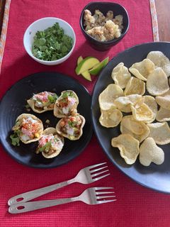 पापड़ चाट (papad chaat recipe in Hindi) रेसिपी मुख्य फोटो