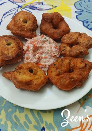 A picture of Medu Vadas with Fenugreek Greens and Spring Onions.