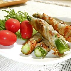 A picture of Easy Pork-Wrapped Asparagus.