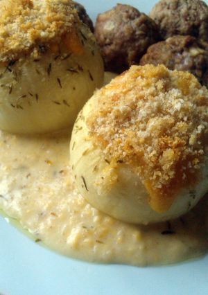 A picture of Vickys Whole Onion Gratin, GF DF EF SF NF.