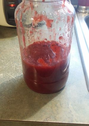 A picture of Strawberry preserves.