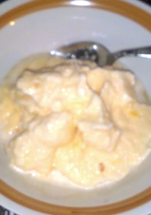 A picture of Cantaloupe ice cream.