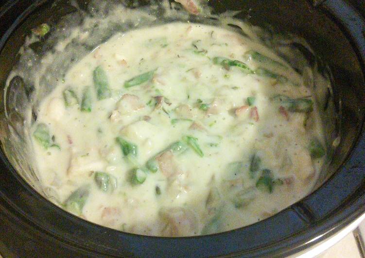 Recipe of Ultimate crock pot chicken Alfredo