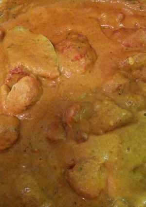 A picture of Carmen's Butter Chicken.