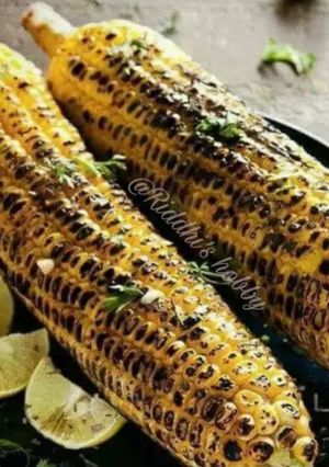 શેકેલી મકાઈ (Roasted Makai Recipe In Gujarati) રેસીપી મુખ્ય ફોટો