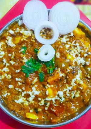 પનીર ગ્રેવી મસાલા(paneer greavyi masala in Gujarati) રેસીપી મુખ્ય ફોટો