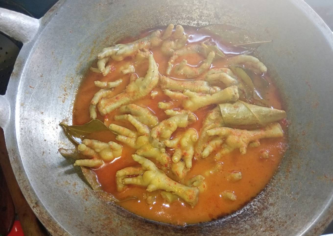 Ceker kuah pedas