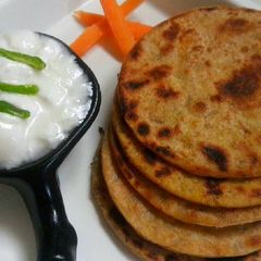 A picture of Stuff paratha of Besan Aloo.