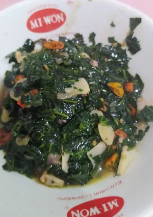 Foto resep Tumis Daun Pepaya Jepang Cumi Asin