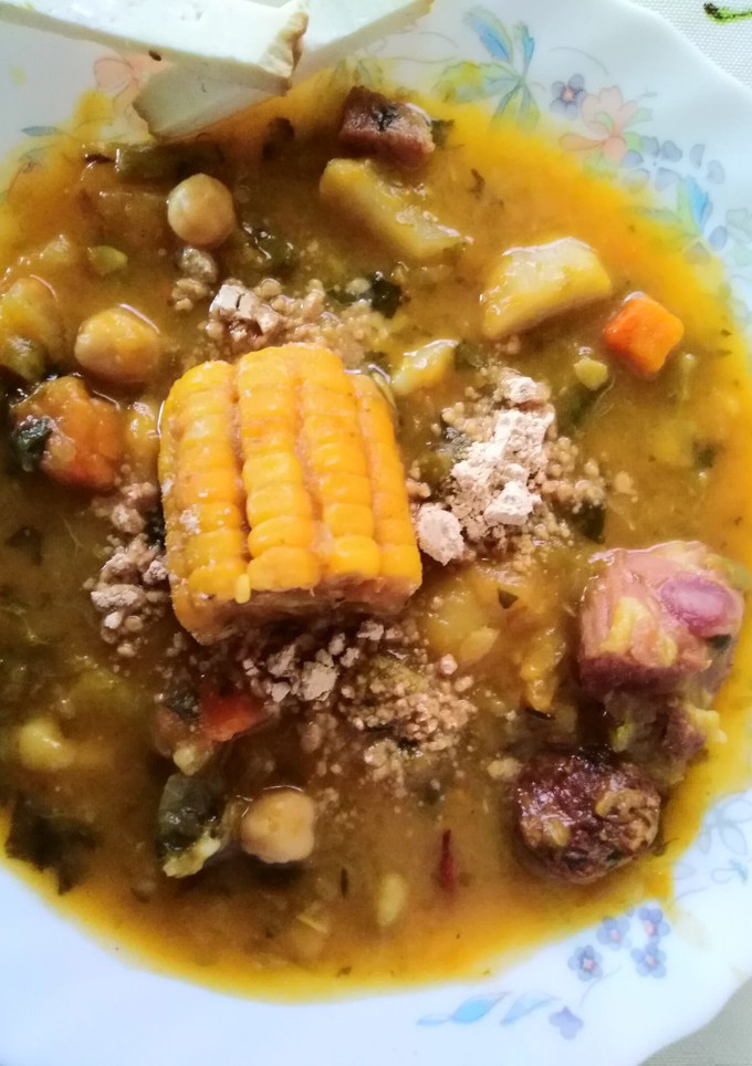 Una foto de Potaje de verduras, con fisquito gofio