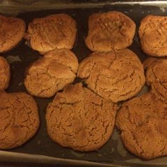 A picture of No Flour Low Sugar Peanut Butter Cookies.
