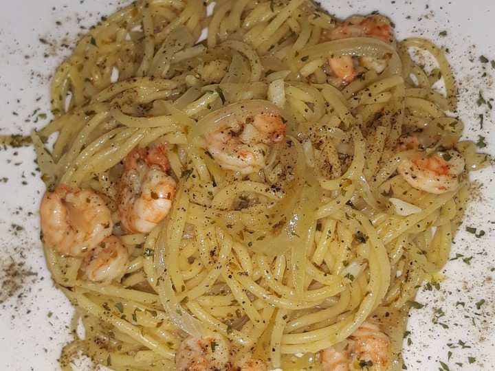 Bagaimana Membuat Spageti Aglio e olio udang ala anak kos yang Enak Banget