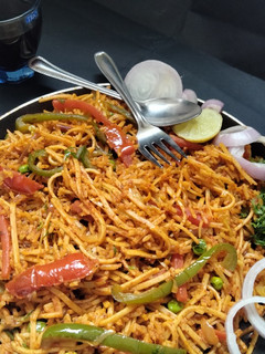 કોમબીનેશ તવા પુલાવ (Combination Tava Pulao Recipe In Gujarati) રેસીપી મુખ્ય ફોટો