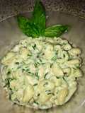 Coditos con crema de ciboulette