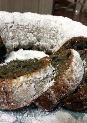 A picture of Skye's totally easy, doesn't look pretty, but tastes oh so yummy, blueberry cake.