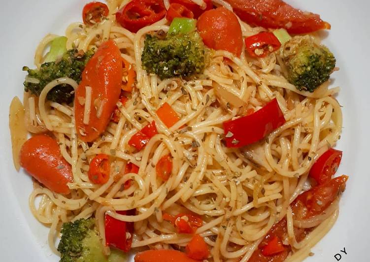 Cara Gampang Membuat Spaghetti Tuna Spicy, Bisa Manjain Lidah