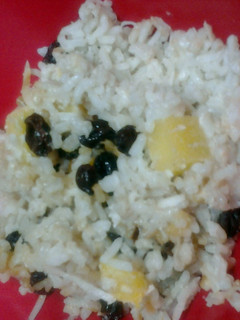 A picture of pineapple rice pudding.