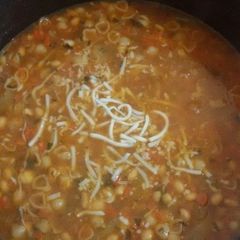 A picture of Minestrone soup.