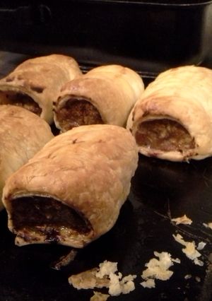 A picture of Pork and Apple Sausage rolls.