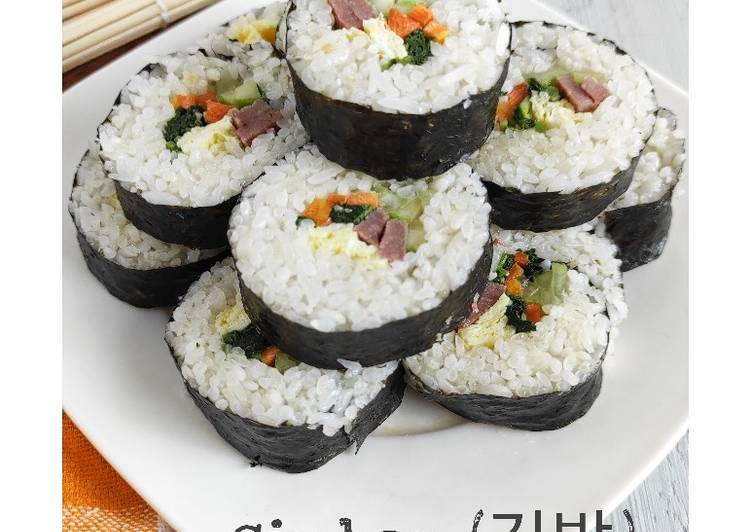 Gimbap/Kimbap (Korean Sushi Rolls)