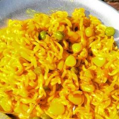 A picture of Corn maggi.