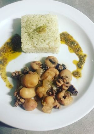 Une photo de Poulpe de Galice accompagné de son riz