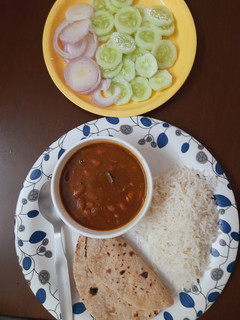 रेड़ी के राजमा चावल (Rajma Chawal recipe in hindi) रेसिपी मुख्य फोटो