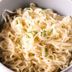 A picture of Garlic Butter Ramen Noodles.