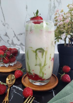 Foto resep Strawberry Matcha Latte