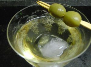 Una foto de Martini de la película Encantada