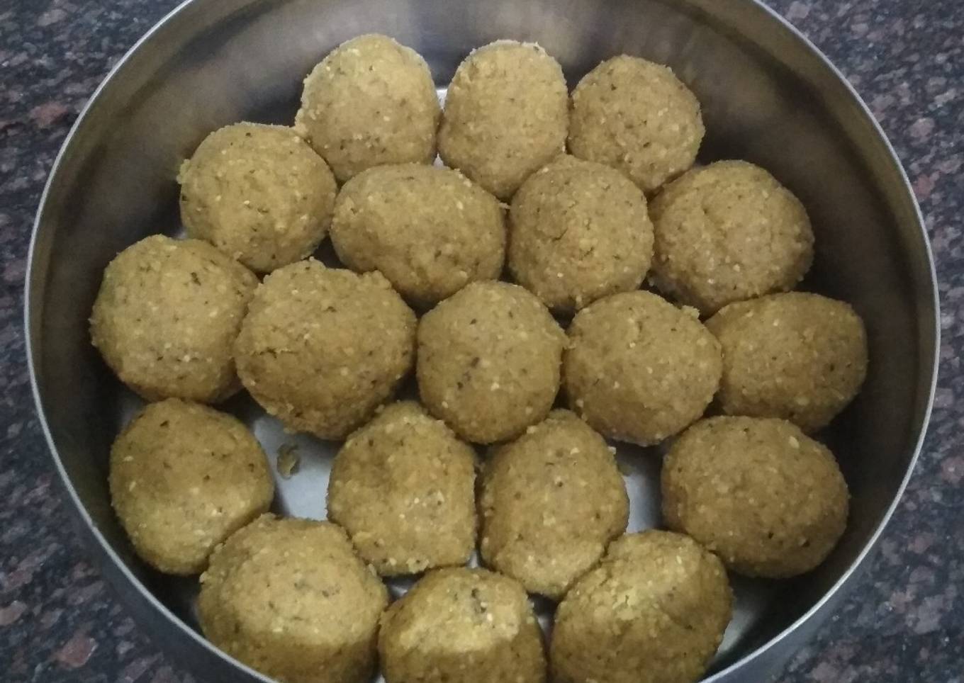 Besan coconut ladoo