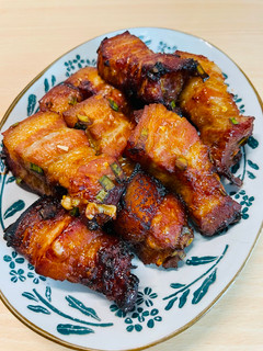 一口烤豬肉|過熱水蒸氣烤箱微波爐 的食譜成品照片