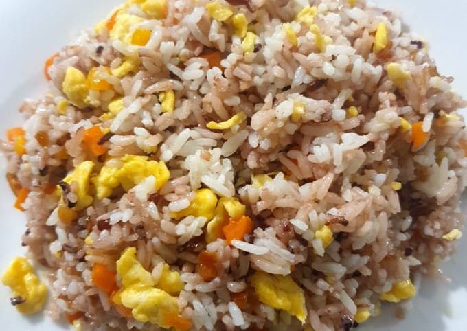 Nasi goreng bawang putih