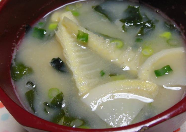 Simple Way to Prepare Award-winning Bamboo Shoot Miso Soup