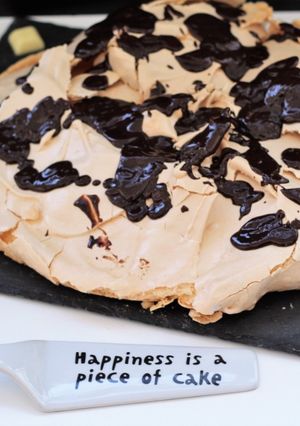 Foto de Pavlova com Ganache de chocolate