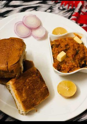 A picture of Pav bhaji.