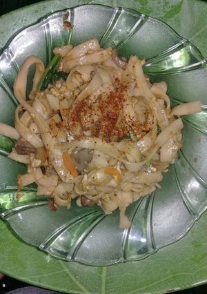 Foto resep Kwetiau Goreng nyemek dengan Hati Ayam
