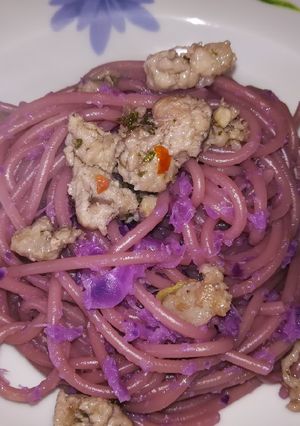 A picture of Purple Haze - Drunken Spaghetti with Red Cabbage and Sausage.
