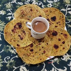 A picture of मेथी के (थेपले)पराठे.