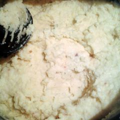 A picture of mashed potatoes.