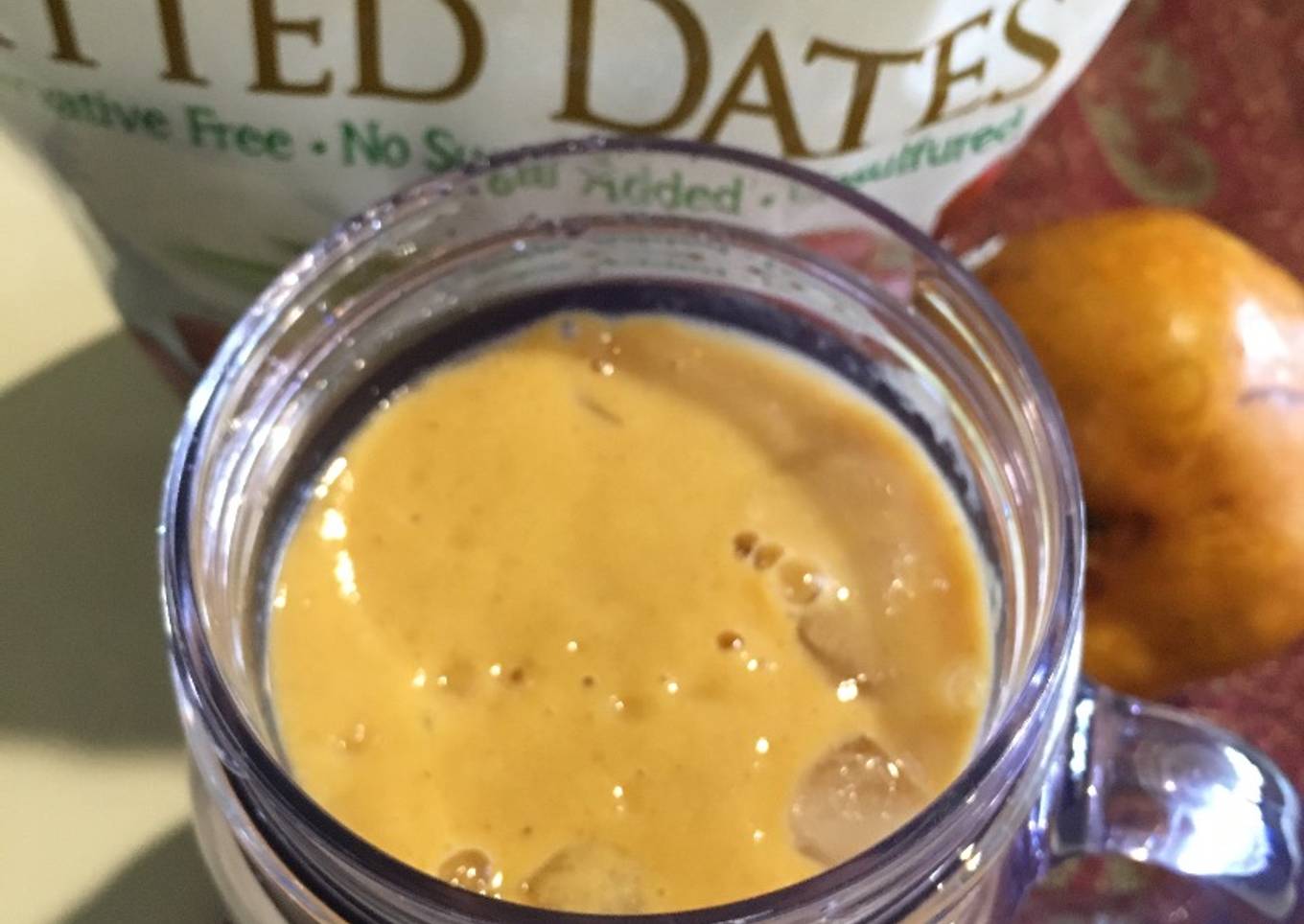 Batido de pera-calabaza en leche de almendras (smoothie)