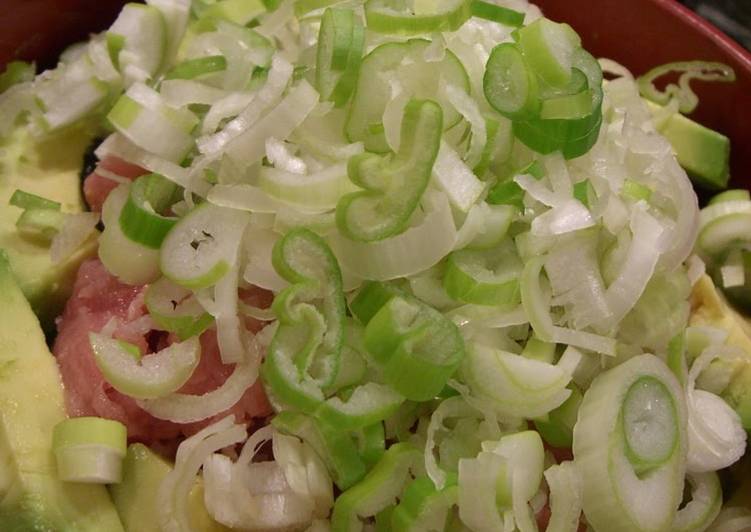 Tsukiji Style Rice Bowl with Avocado, Green Onion and Fatty Tuna