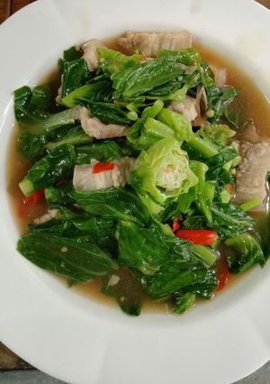 รูปของ ผัดแขนงใส่หมูสามชั้น