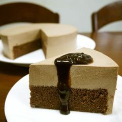 Chocolate Mousse Cake A picture of Chocolate Mousse Cake.