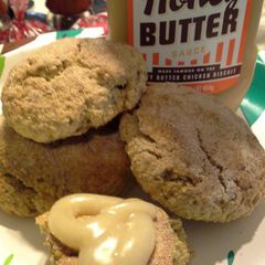 A picture of Oatmeal Sconuts.