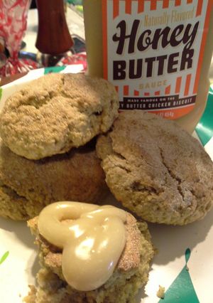 A picture of Oatmeal Sconuts.