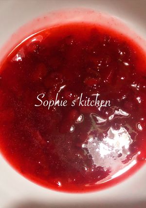 A picture of Strawberry compote.