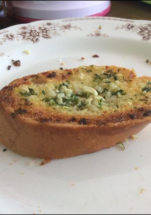 A picture of Garlic Bread.