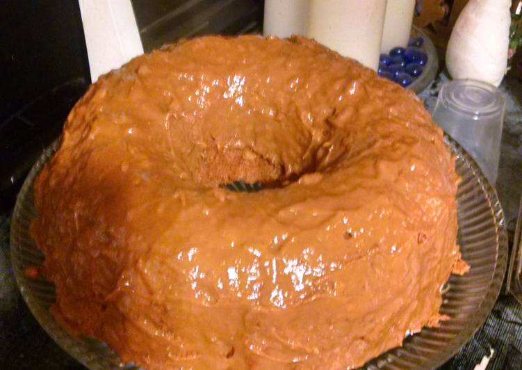 Easy caramel cake