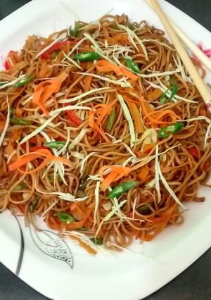 A picture of Carrot Schezwan Chow mein 🍝.